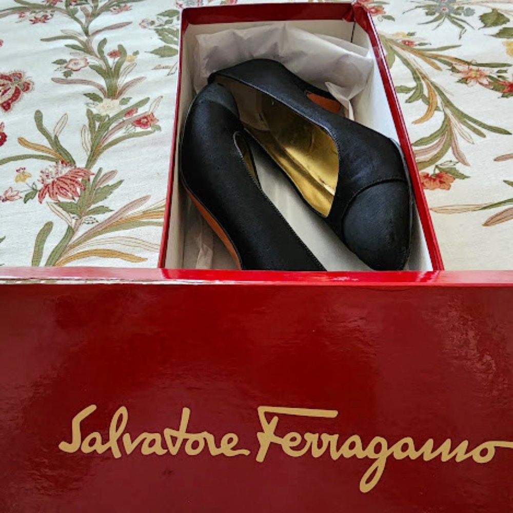 Salvatore Ferragamo Vintage Pumps
